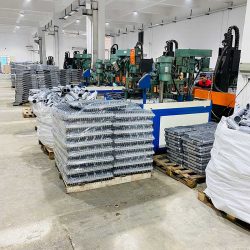 السكن الألومنيوم الخفيف